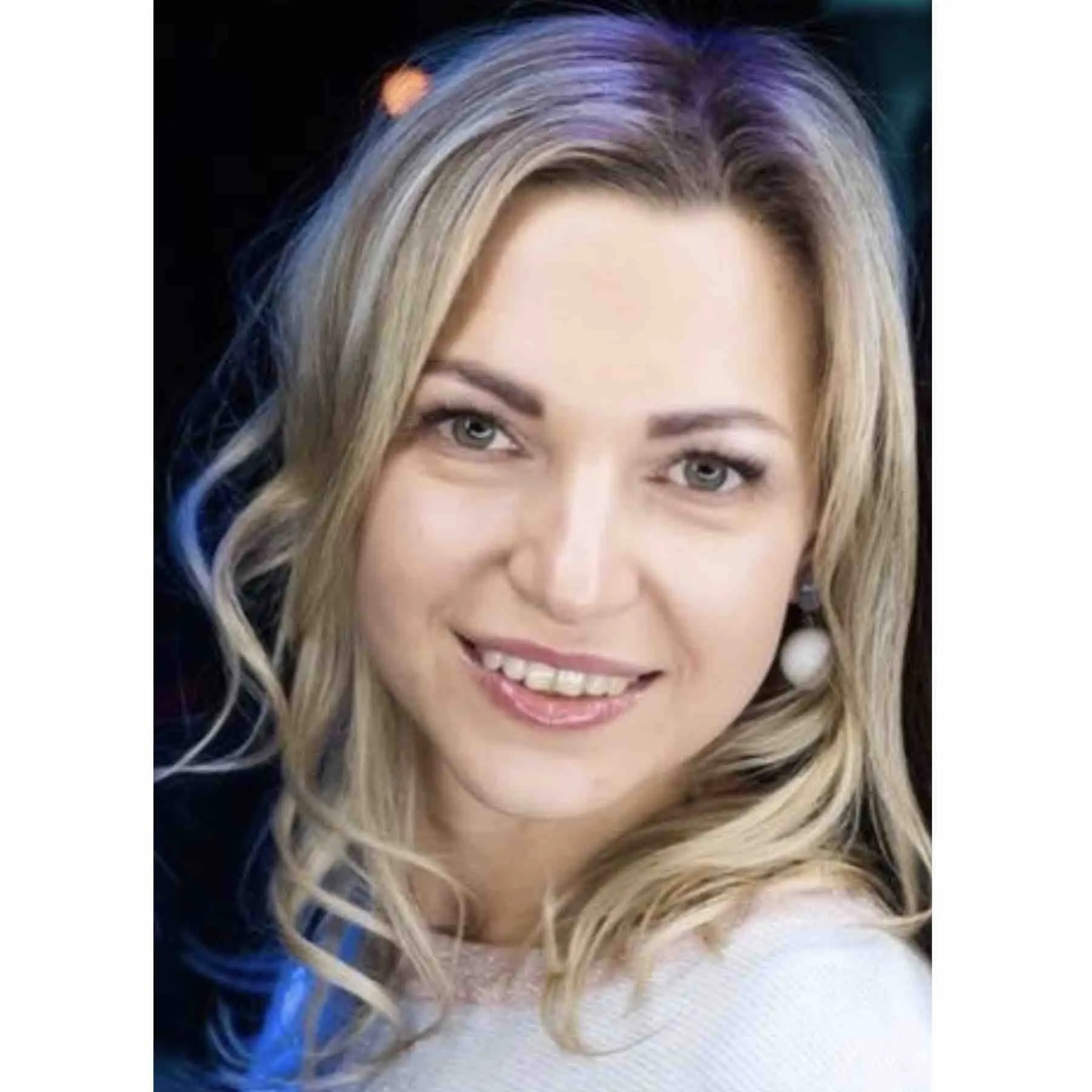 Анна Адамова