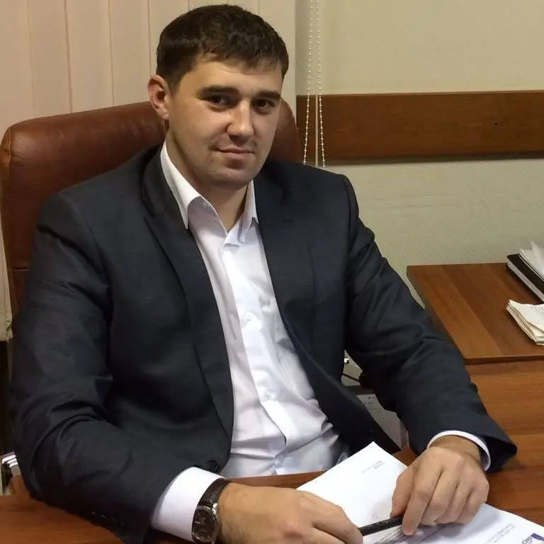 Юрий Яковлев