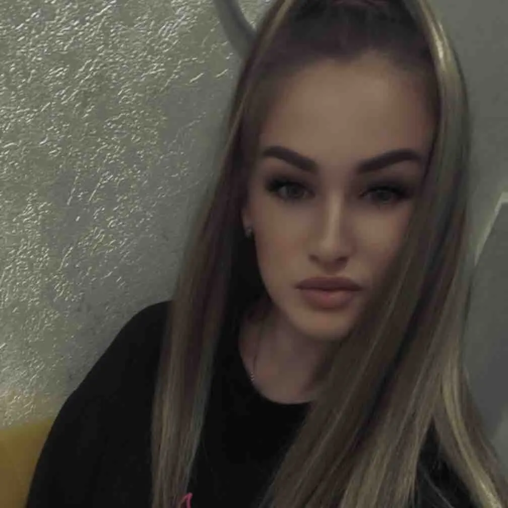 Алена Зыкова