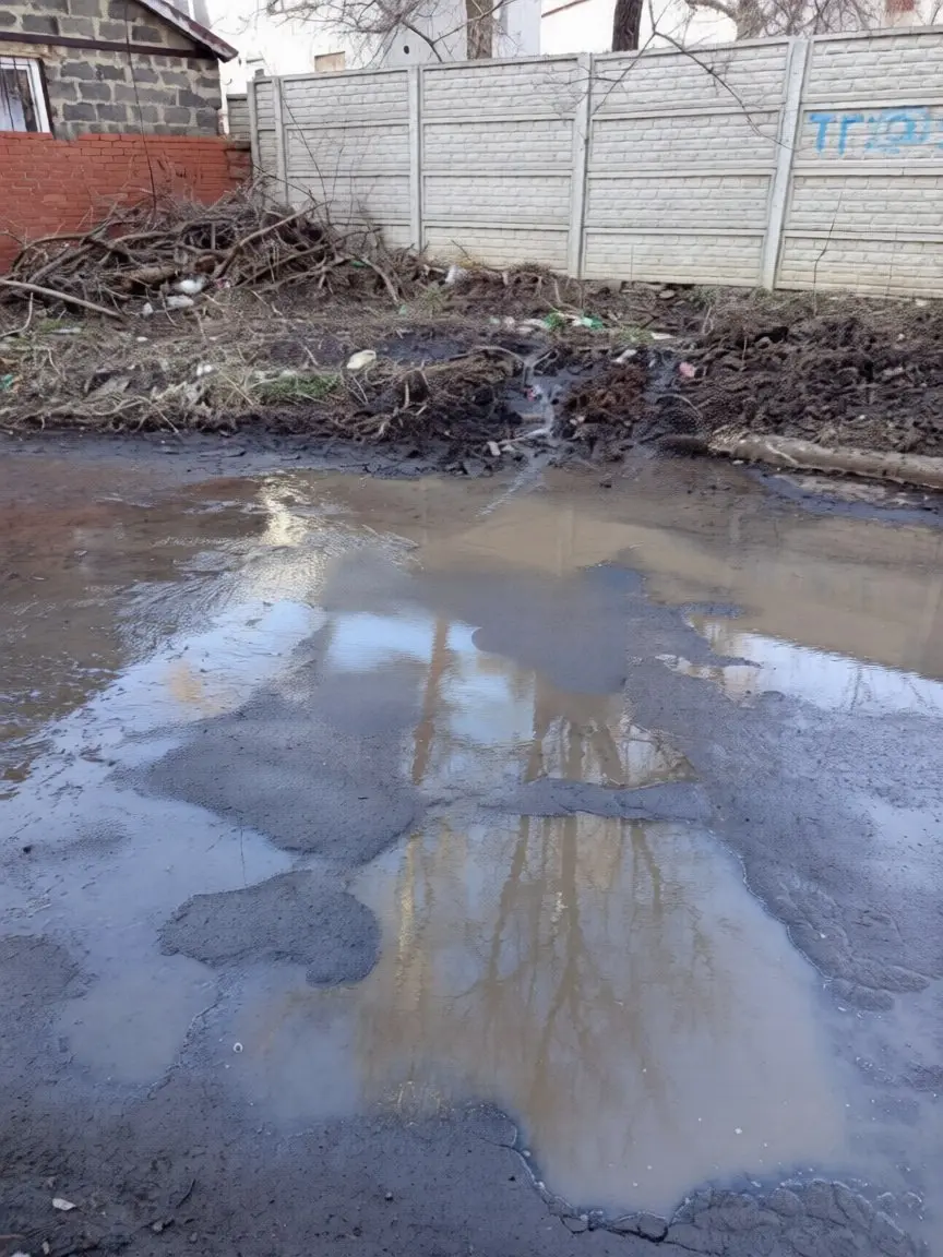Порыв воды на Текстильщике. Ул. Петровского, 113 за кафе Авокадо.
Кировский район | Сетка — социальная сеть от hh.ru