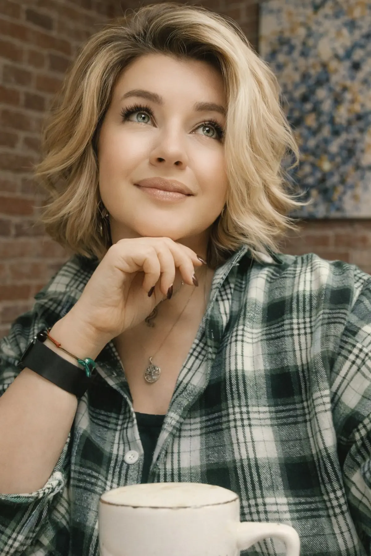 Вы замечали, как легко пошатнуть уверенность в себе?
Травматичное увольнение, токсичный руководитель или затянувшийся поиск работы — и вот самооценка уже на нуле | Сетка — социальная сеть от hh.ru