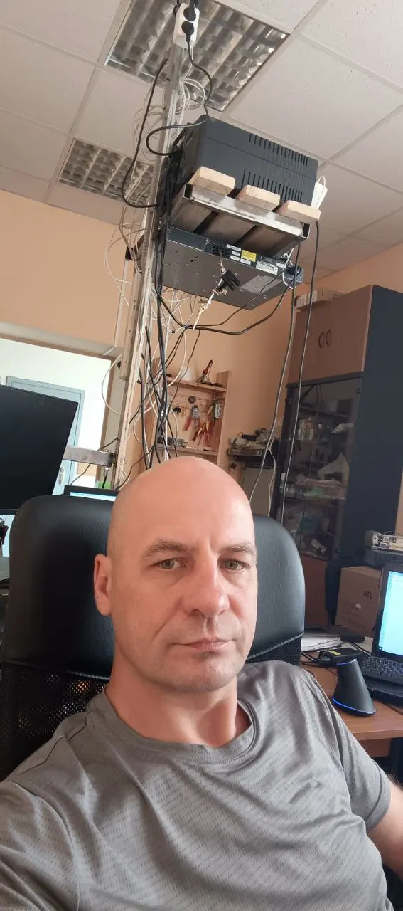Дмитрий Кис
