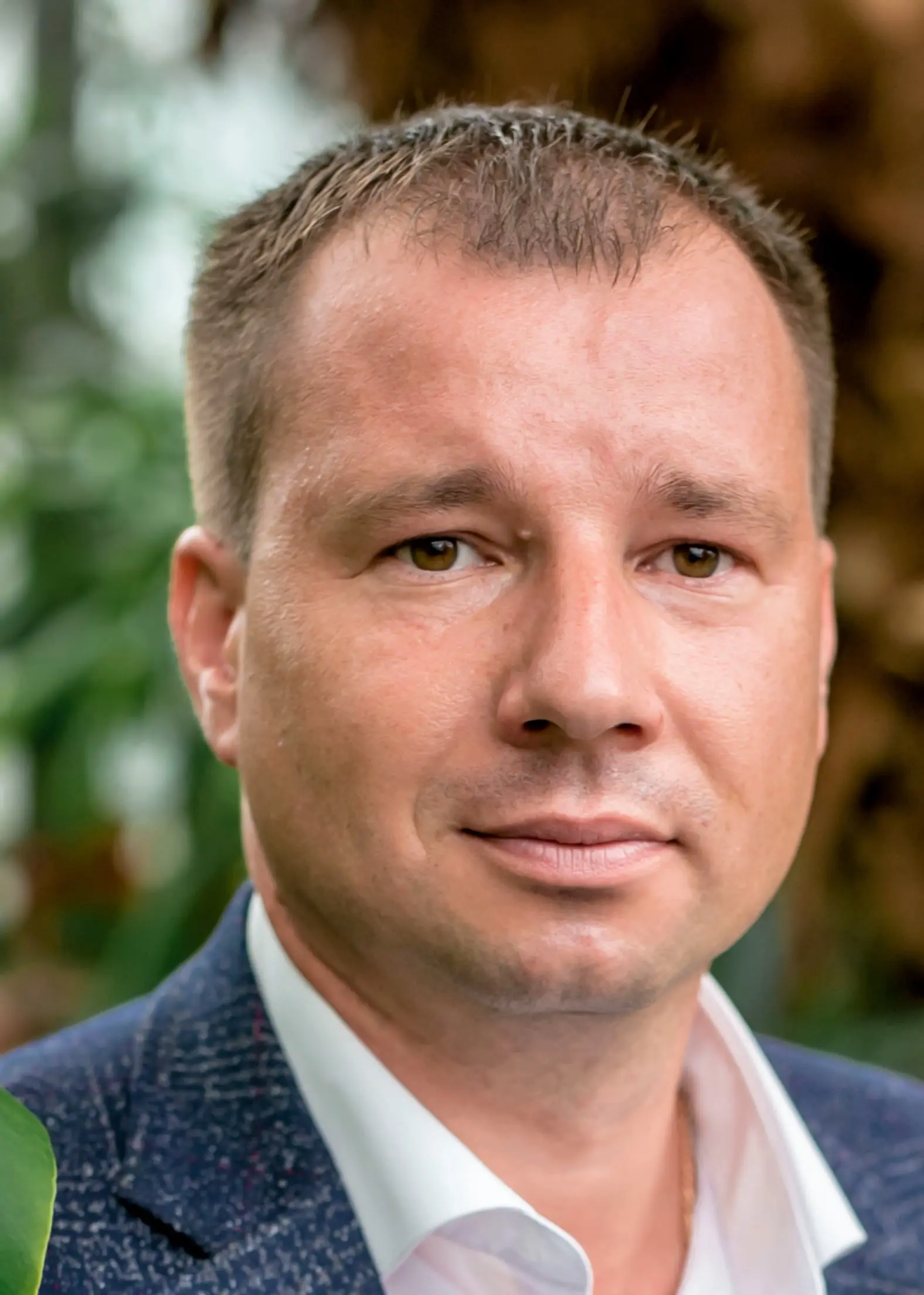 Виктор Белоус