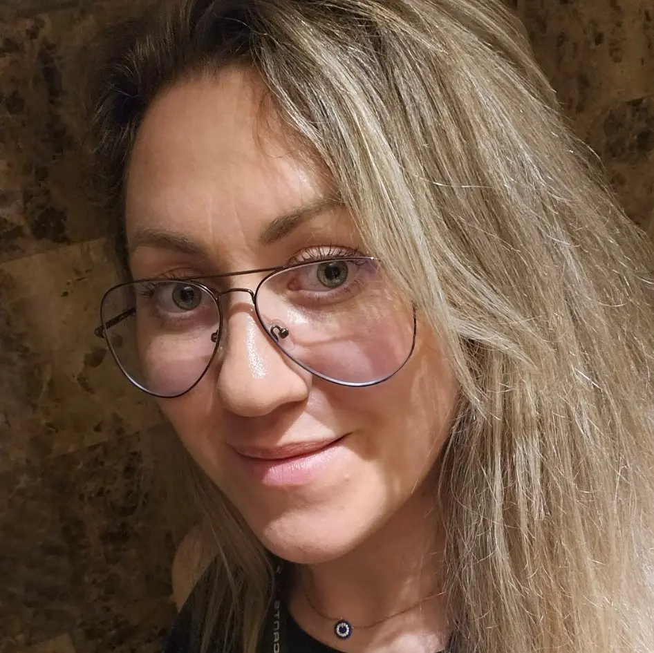 Irina Elghalid | Сетка — социальная сеть от hh.ru