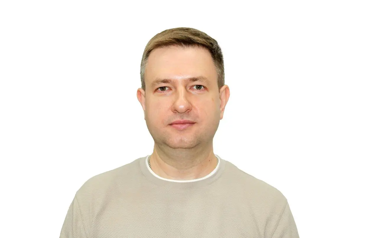 Виктор Романов