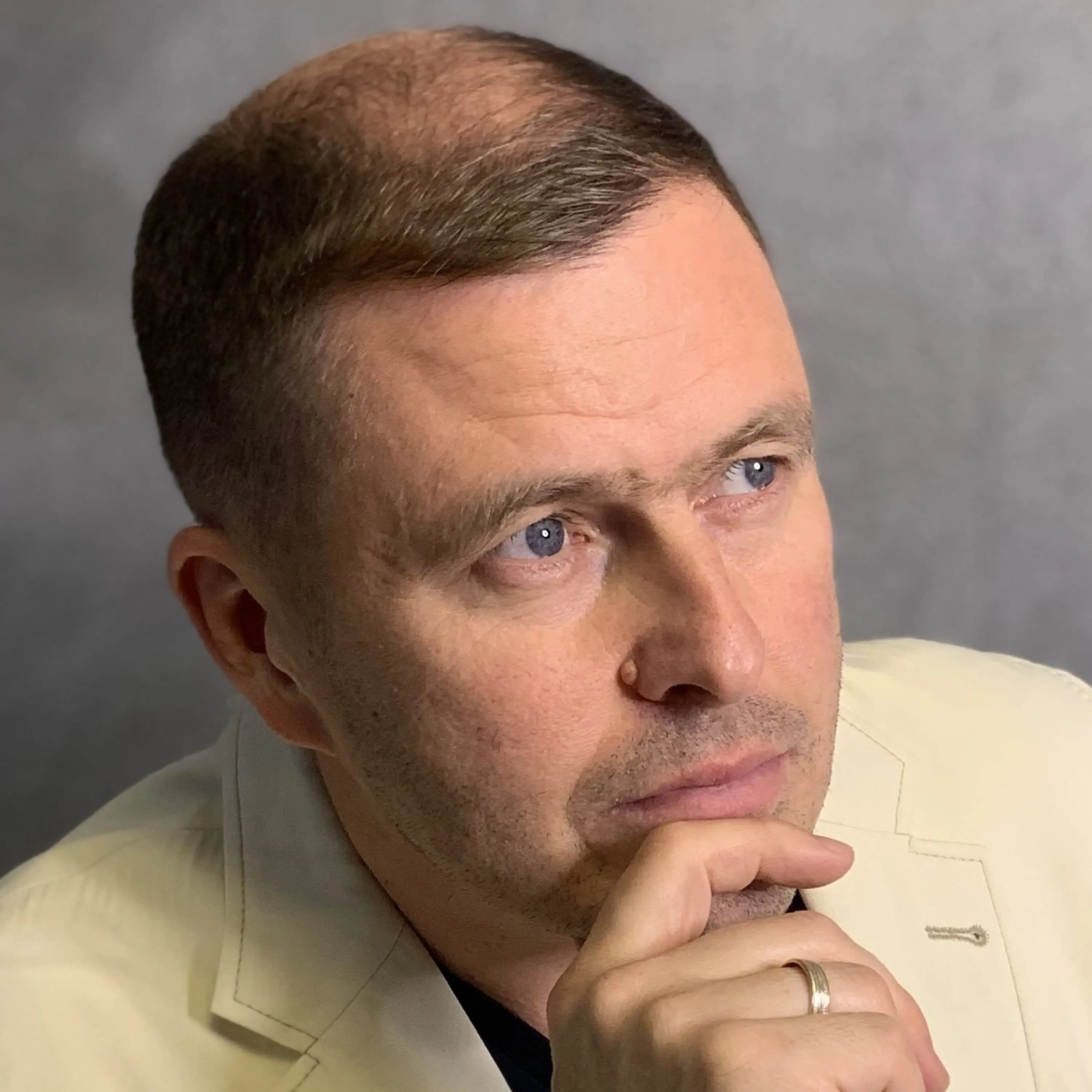 Николай Волков