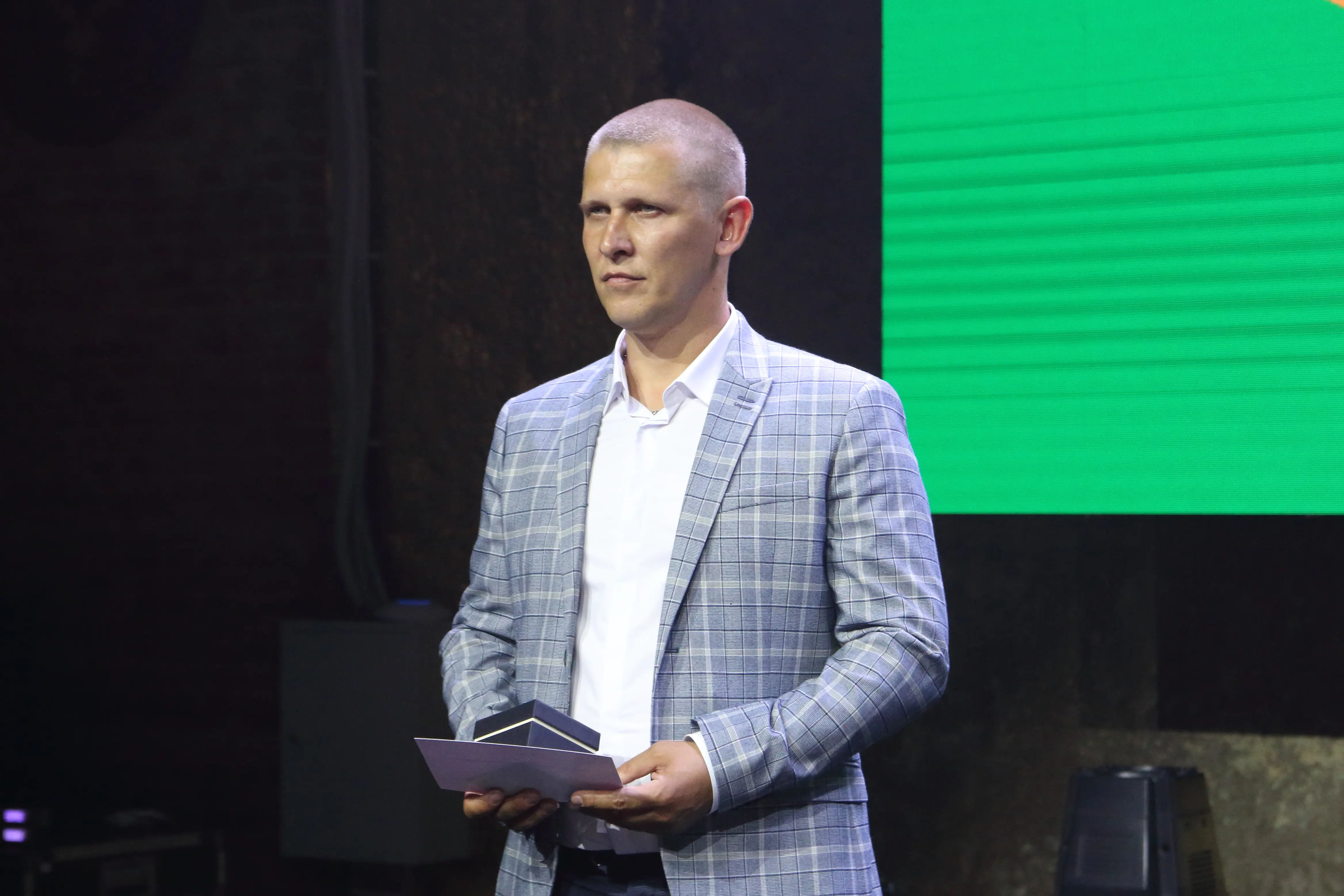 Александр Иванов