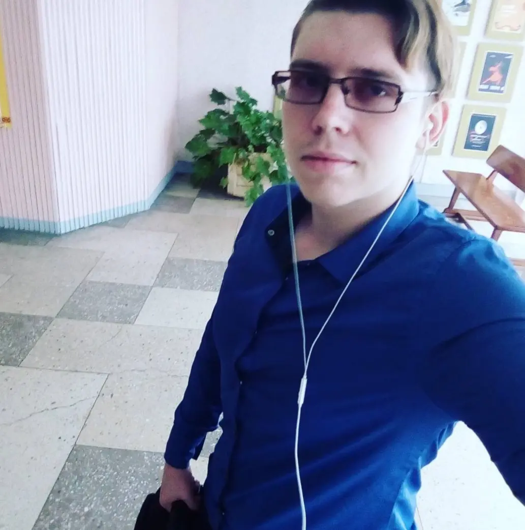 Владислав Абинов