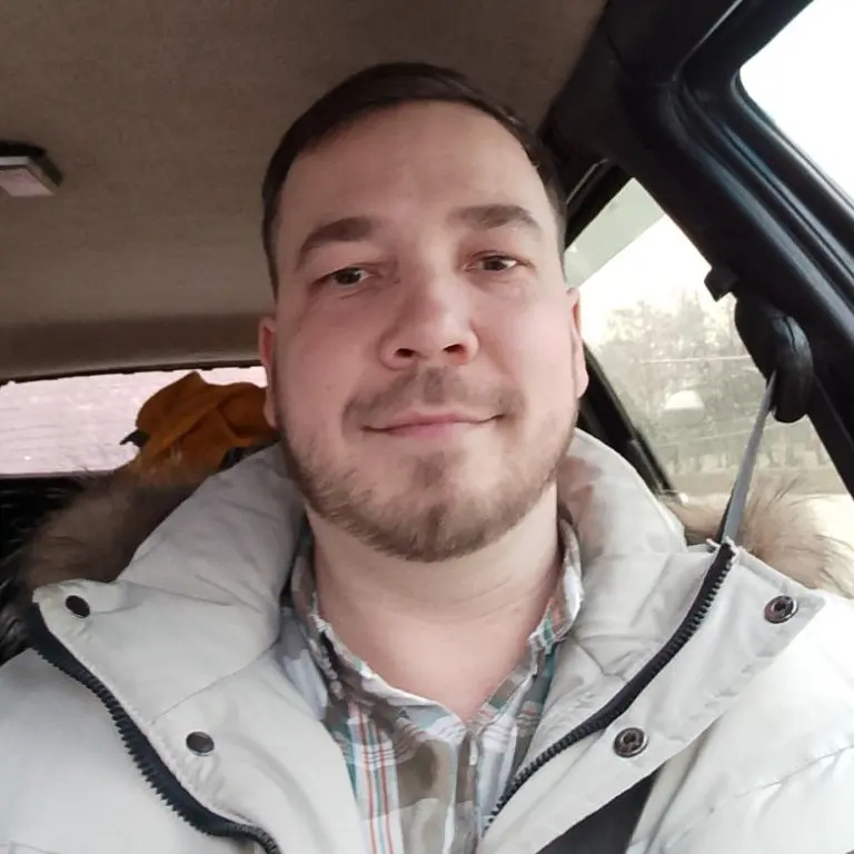 Александр Корнеев