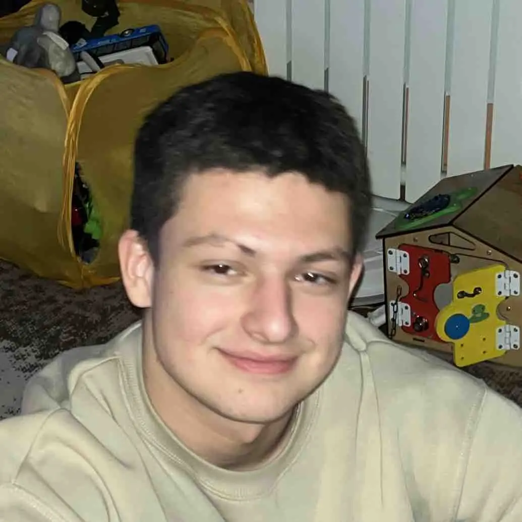 Рустам Искендеров