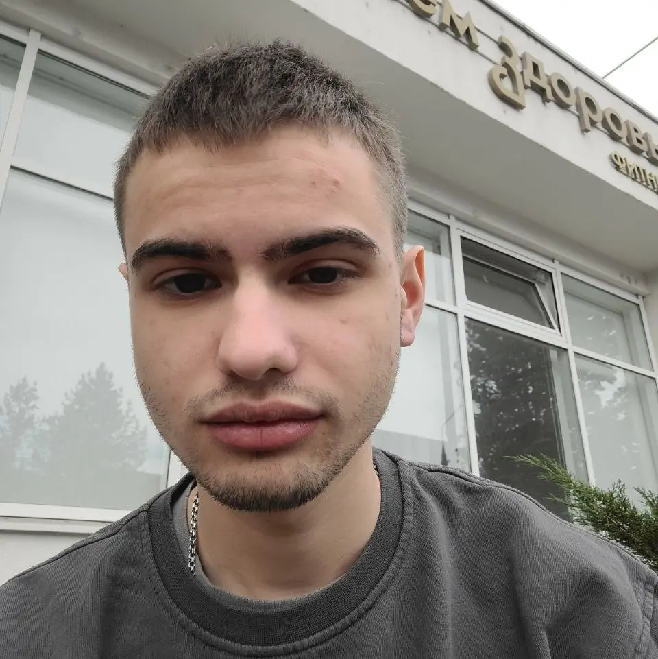 Давид Деро
