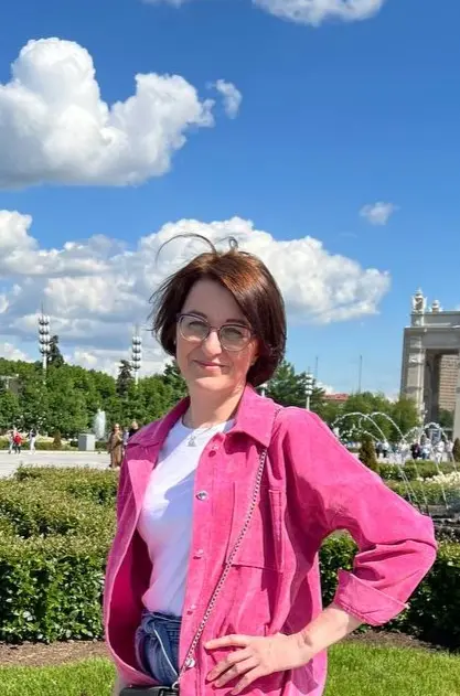 Елена Галан