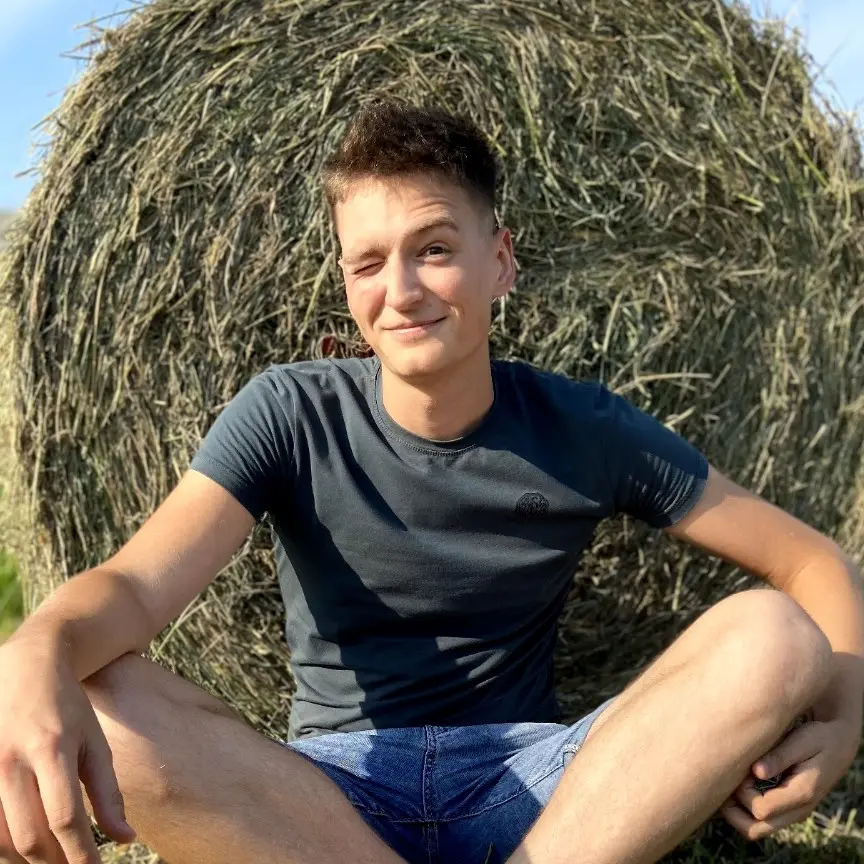 Михаил Вавилов | Сетка — социальная сеть от hh.ru