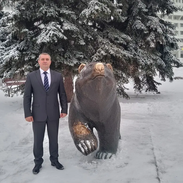 Yrii Siroff | Сетка — социальная сеть от hh.ru