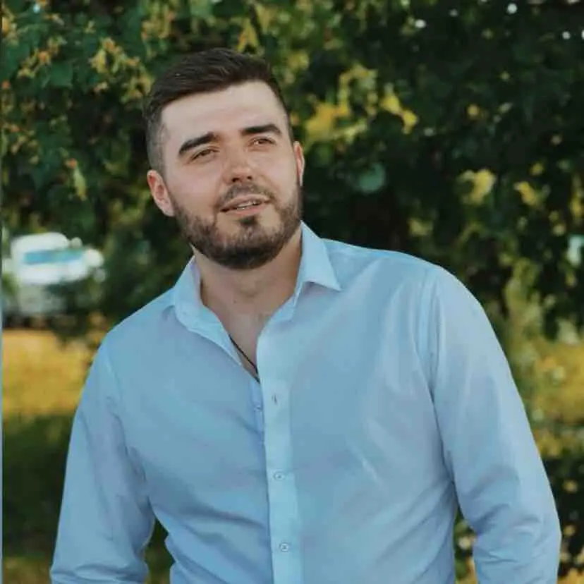 Владислав Фролов | Сетка — социальная сеть от hh.ru