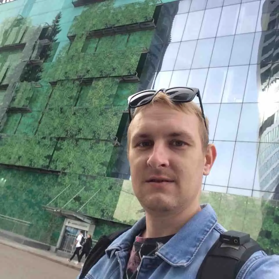 Кирилл Ларин