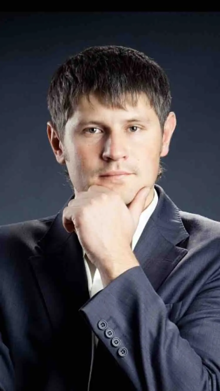 Владимир Безруков | Сетка — социальная сеть от hh.ru