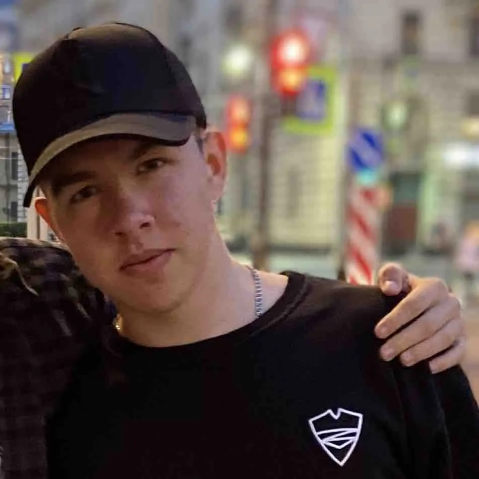 Данил Авзалов