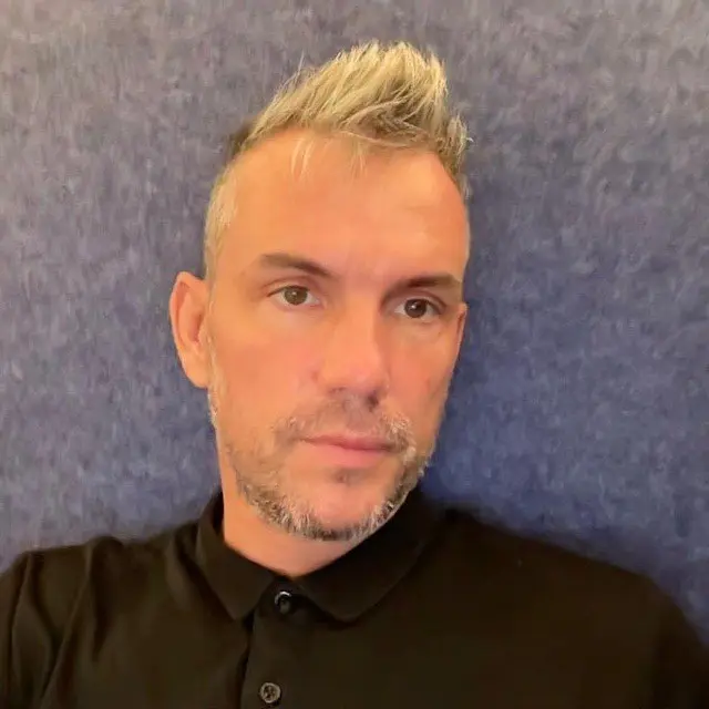 Alex Bo | Сетка — социальная сеть от hh.ru