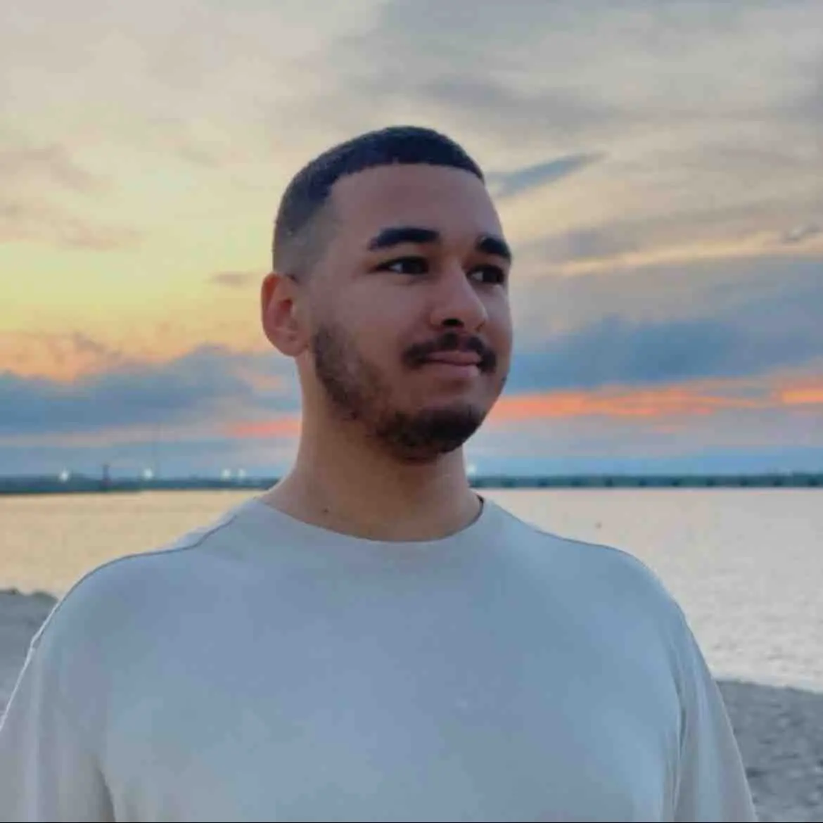 Максим Овиедо-Мендиета | Сетка — социальная сеть от hh.ru