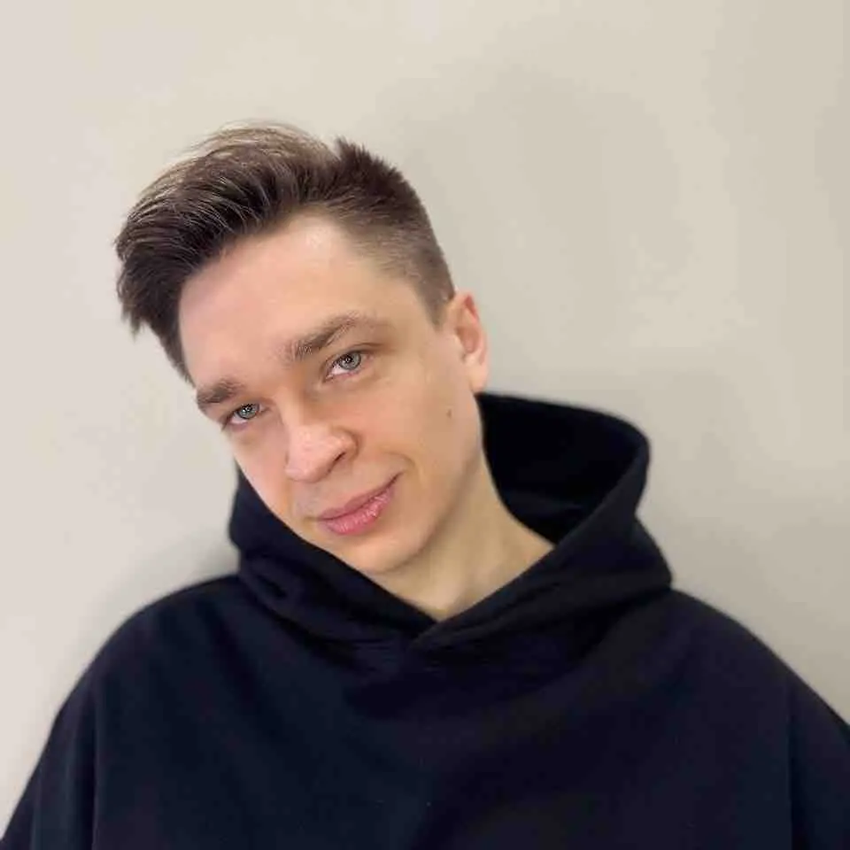 Андрей Апасов