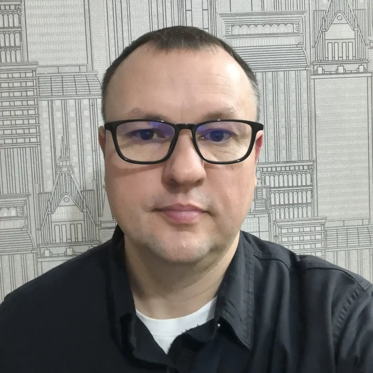 Евгений Сахаров