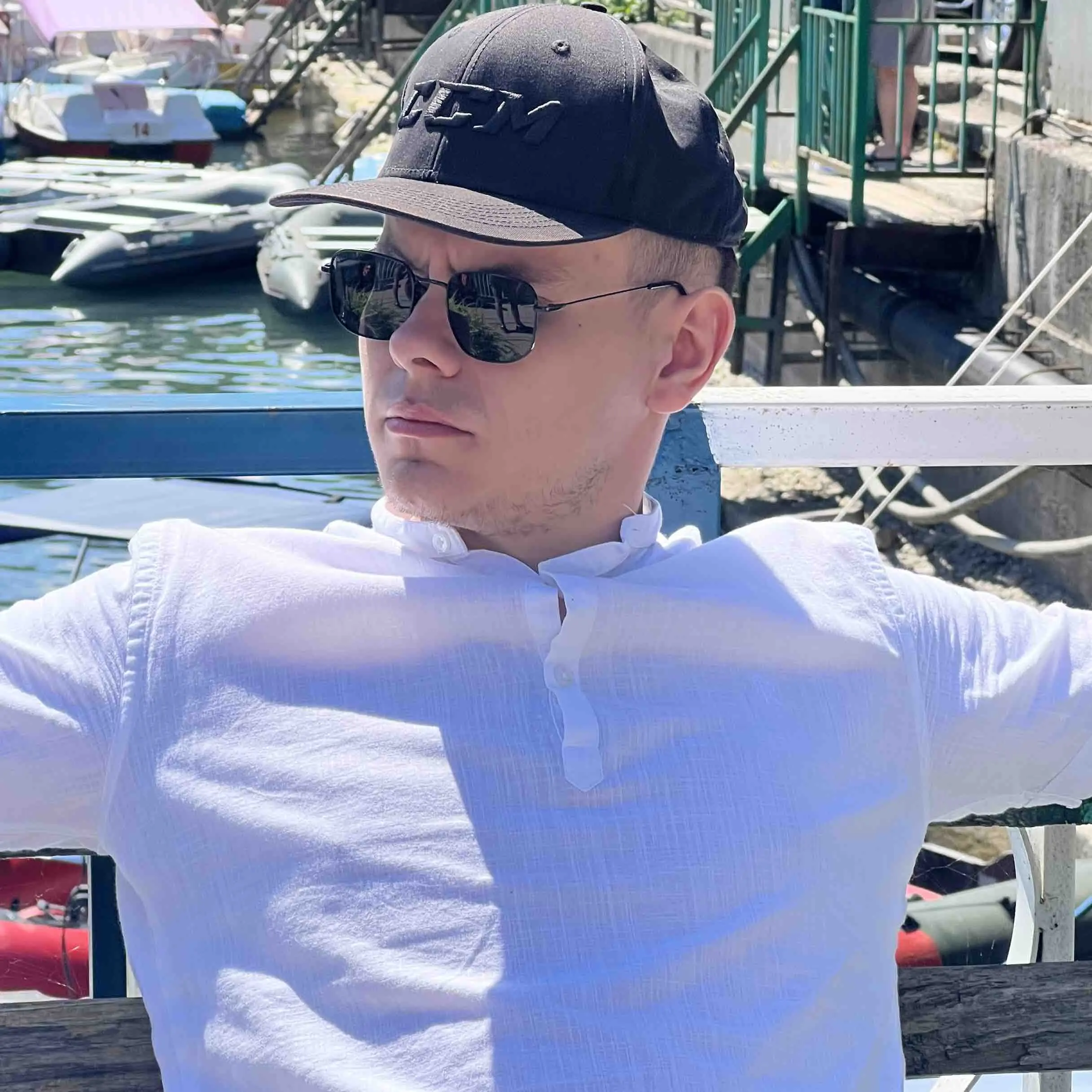 Петр Суханов