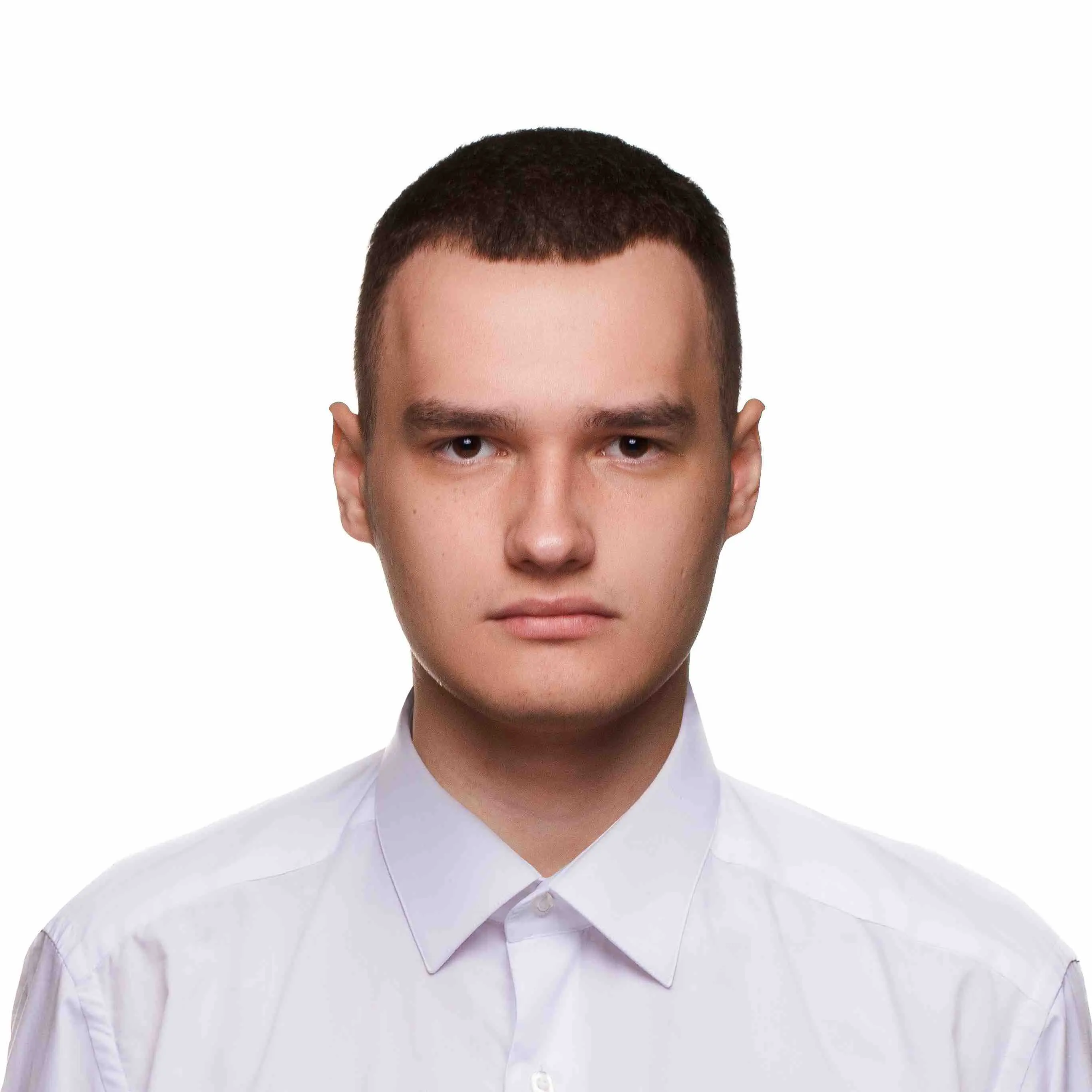 Назар Серов