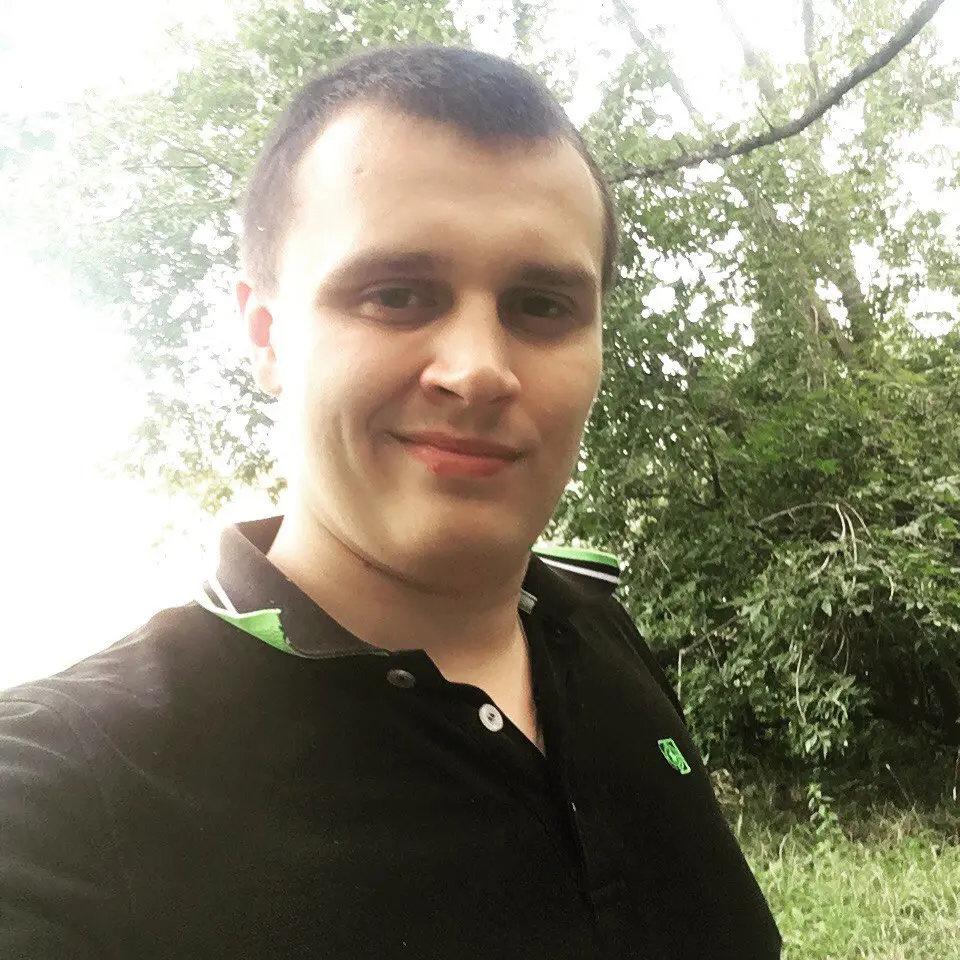 Сергей Леонов