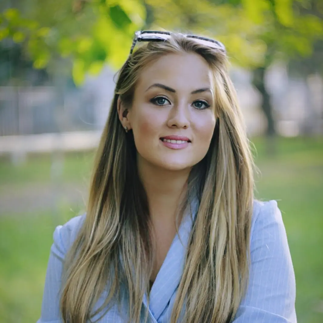 Александра Снигирева | Сетка — социальная сеть от hh.ru