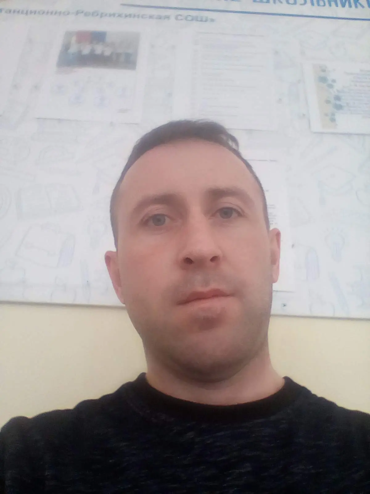Евгений Околелов