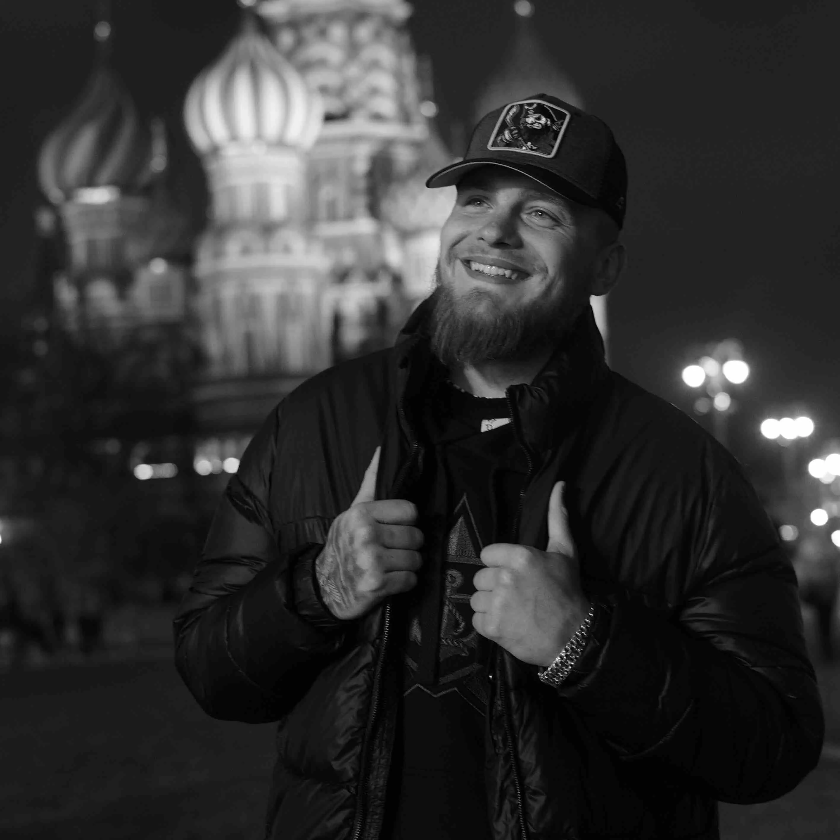 Олег Савинов