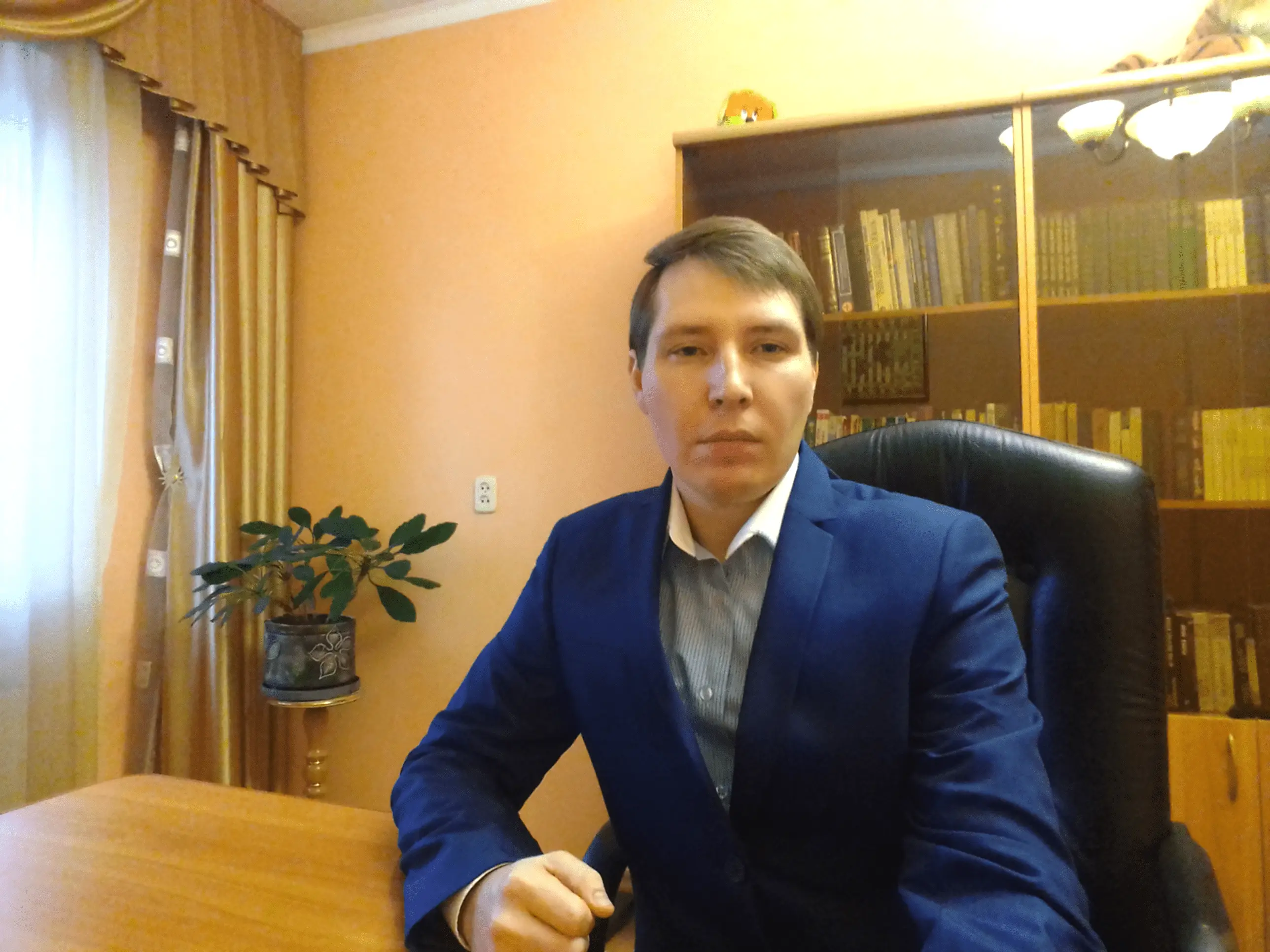 Денис Левин