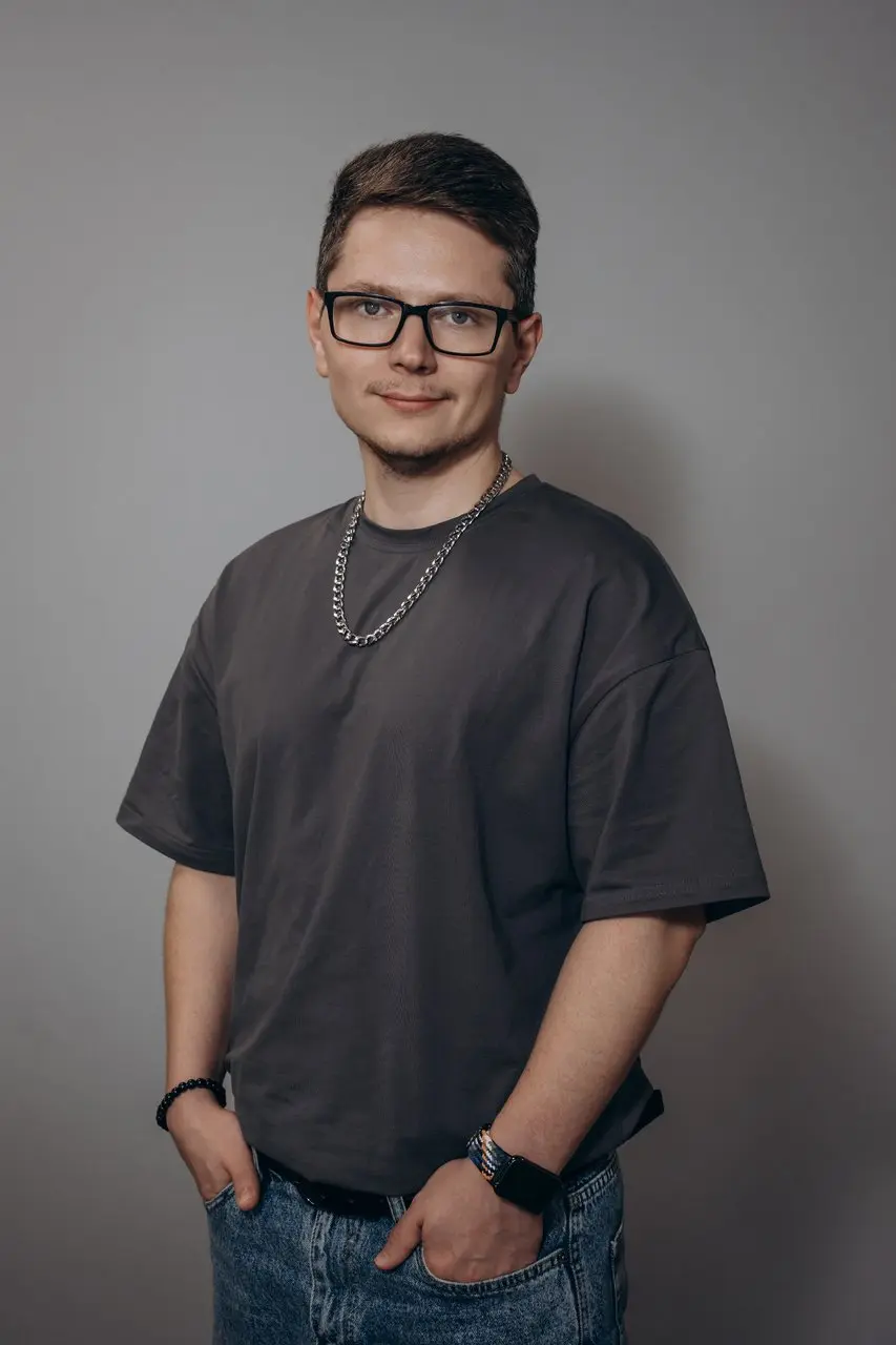 Владислав Шмаков | Сетка — социальная сеть от hh.ru