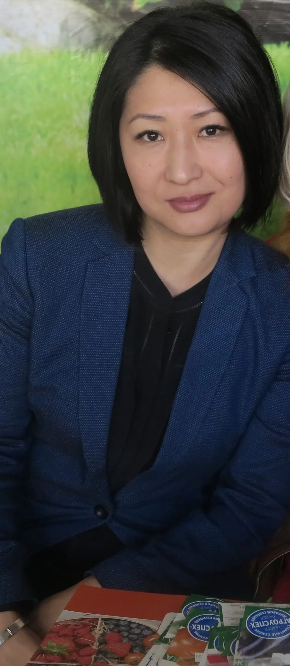 Елена Кан