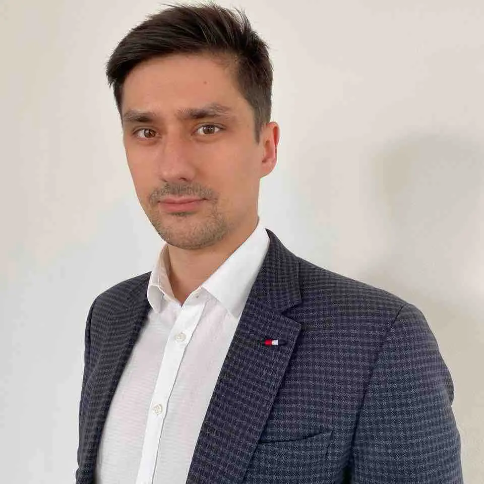 Геннадий Литвинов