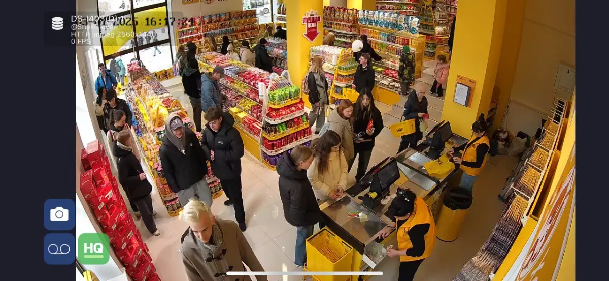 🍟**Снеки - стагнирующая категория или окно роста?
**
🤨 В 1 полугодии 2025 году Nielsen и GFK фиксировали падение продаж чипсов в России (а на минуточку, чипсы составляют 85,7% доли в снеках)
При этом ... | Сетка — социальная сеть от hh.ru