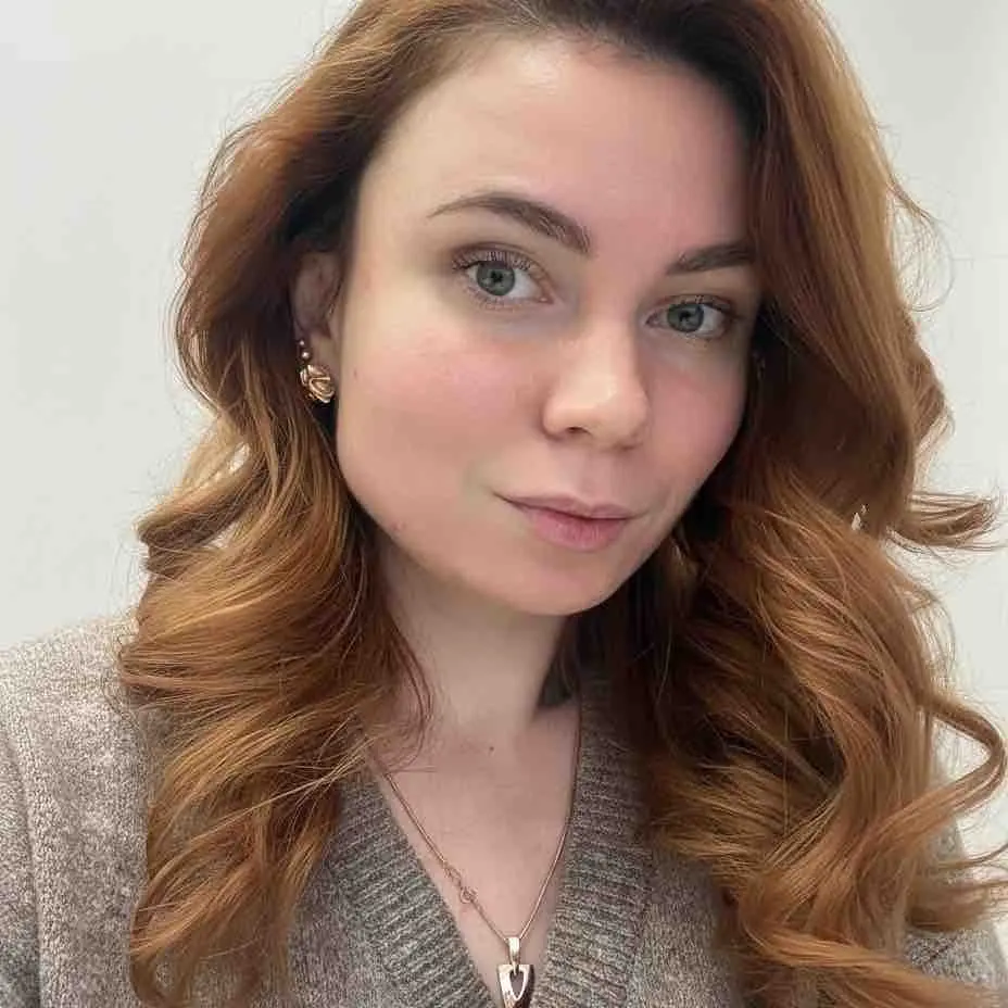 Анастасия Казарова