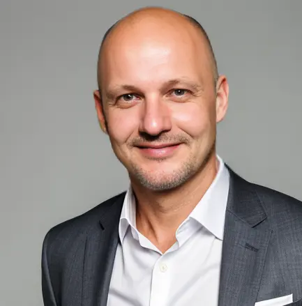 Makcим Крюков | Сетка — социальная сеть от hh.ru