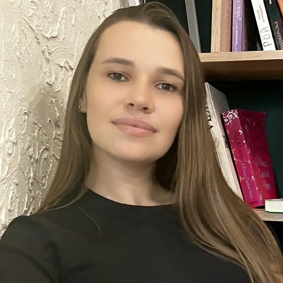 Елена Хонинева