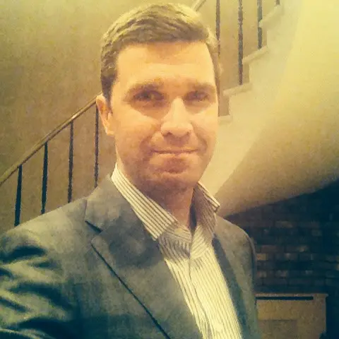 Дмитрий Рустамов