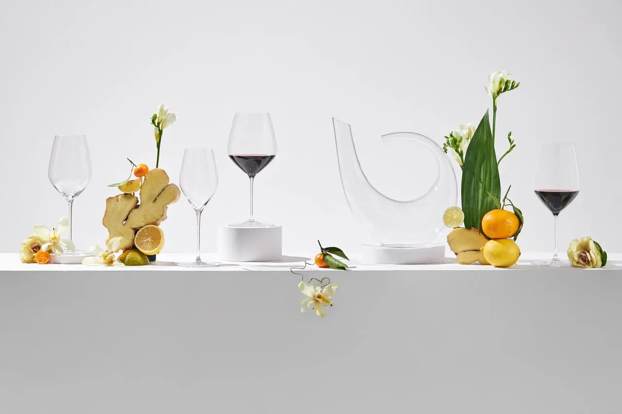 2024-2025 - Продюсер и сет-дизайнер, отв. бренд-менеджер
Имиджевая и продуктовая фотосъемка для бренда Spiegelau | Сетка — социальная сеть от hh.ru