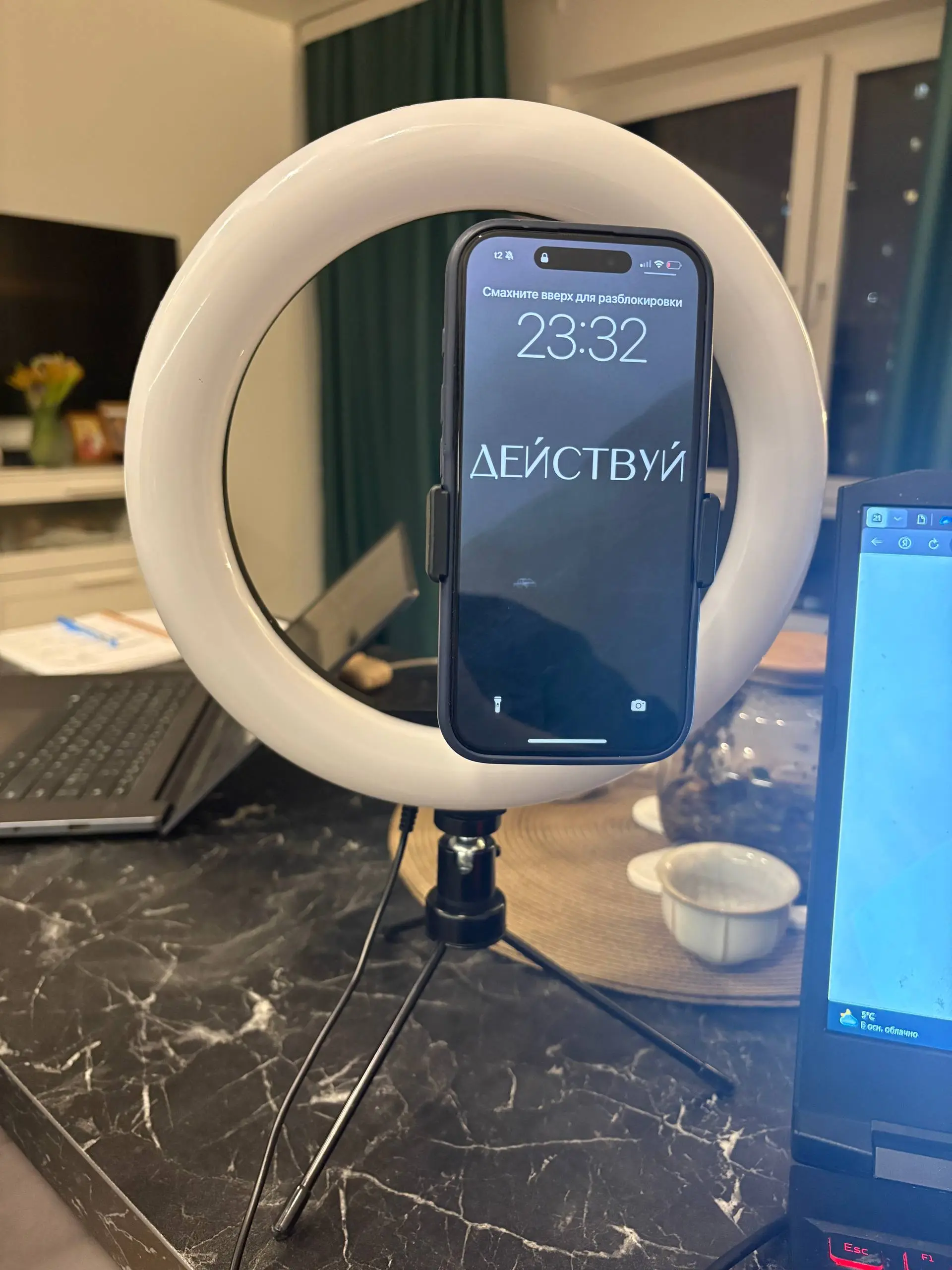 Пару дней назад планировал написать сюда пост про проектирование кухонь, но как то не идет.
Зато наконец добрался до того, чтобы записать свой курс, по AutoCAD для архитекторов | Сетка — социальная сеть от hh.ru