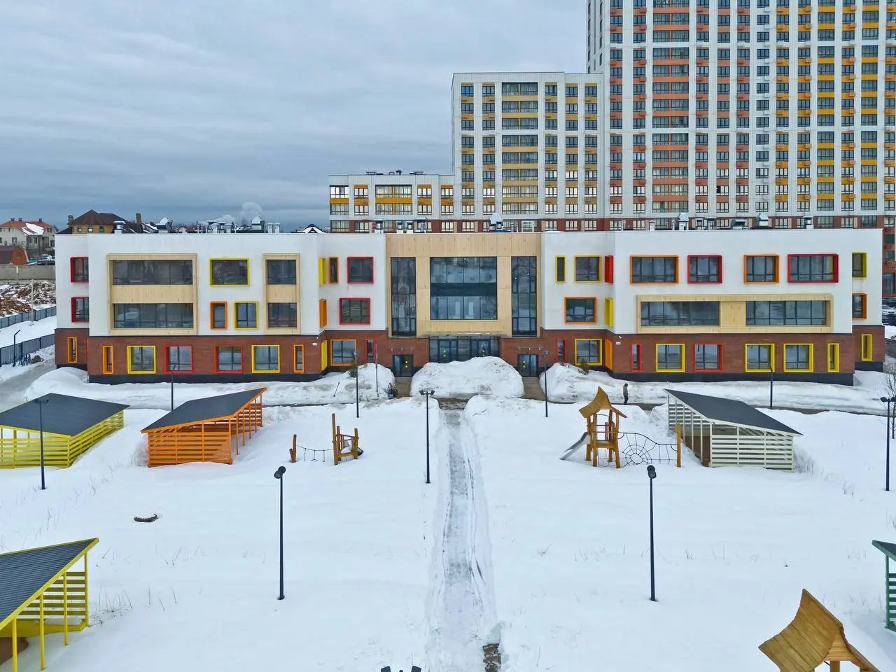 🎉 Детский сад на 300 мест в ЖК «1-й Донской» — открытие уже скоро!
Дорогие семьи с детьми! Отличная новость для тех, кто выбирает квартиру на юге Москвы 🏡
В ЖК «1-й Донской» готовится к открытию детск... | Сетка — социальная сеть от hh.ru