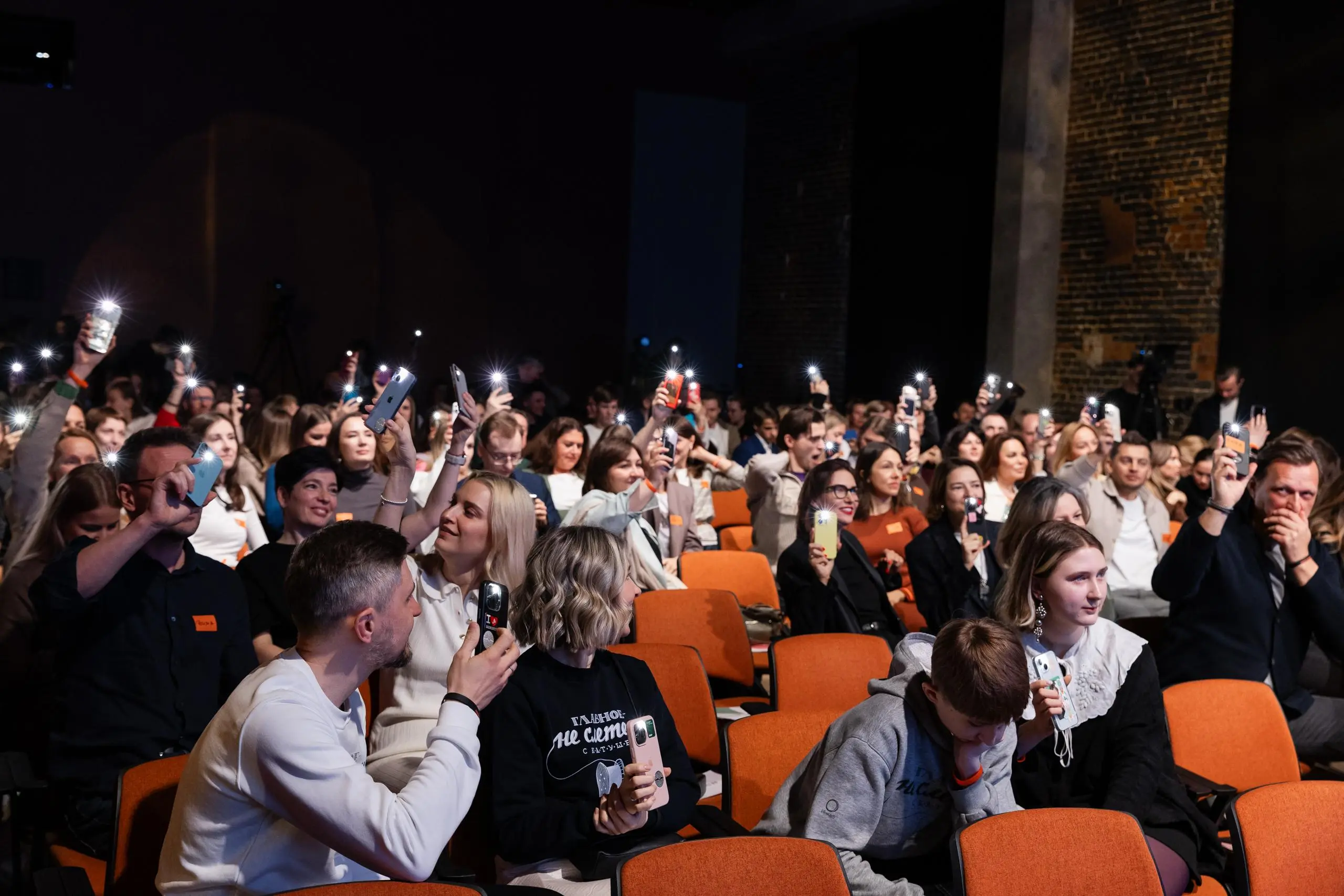 Форум «Люблюточтоделаю» пройдет в Москве 21 марта 💥
«Люблюточтоделаю» — флагманский проект сообщества «Авторы жизни», объединяющего профессионалов и лидеров, заинтересованных в социальных изменениях | Сетка — социальная сеть от hh.ru