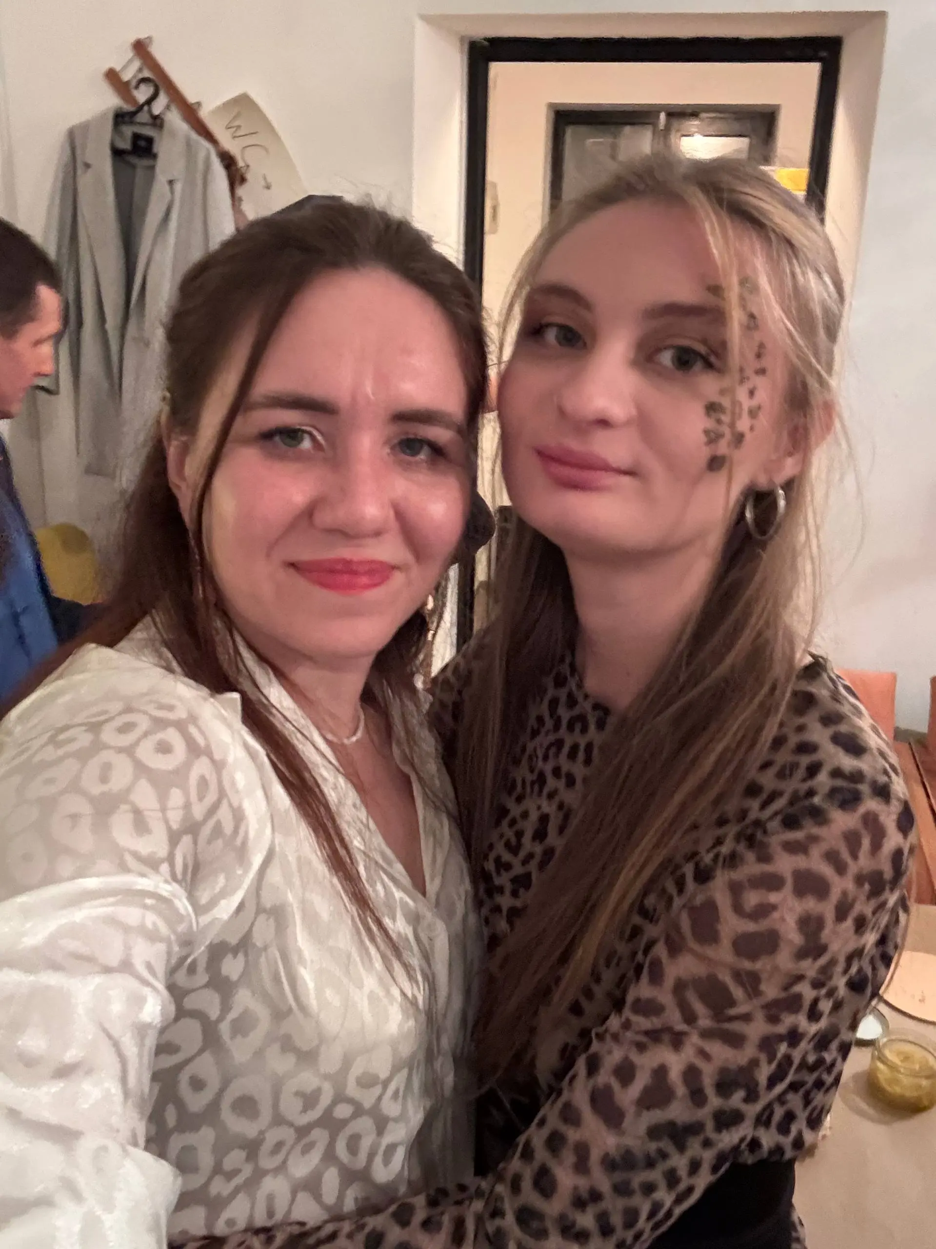 Дорогие! Не хватило меня сегодня на встречу еще не отошла в от фестиваля.
Следующий четверг я готова 🙋‍♀️ тема сегодня сама пришла. Поговорим о проявленности | Сетка — социальная сеть от hh.ru