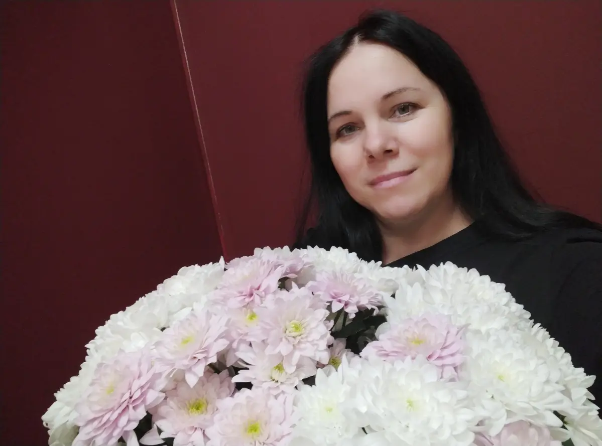 Иногда одна утренняя мысль может перевернуть всю жизнь.
Однажды, я проснулась с очень странной мыслью. Будто в моей жизни что-то идёт не так | Сетка — социальная сеть от hh.ru