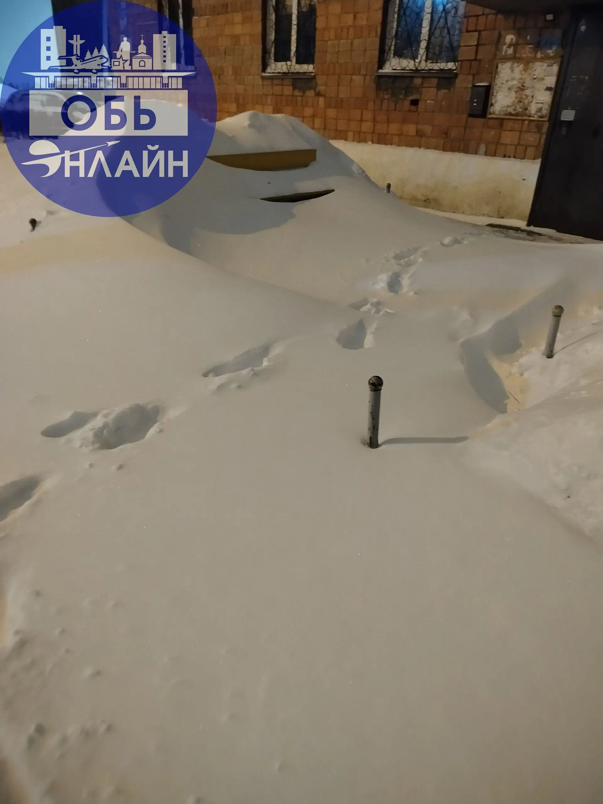 ↗ Ночью зима ❄️ весне 🌱 дала бой😱 на тропинках местами сугробы намело выше колен, машины в снегу ❄️❄️❄️ сегодня наверное будут пробки 🥶❄️😵‍💫
vk.ru
Подробнее на https://vk.com/ob | Сетка — социальная сеть от hh.ru