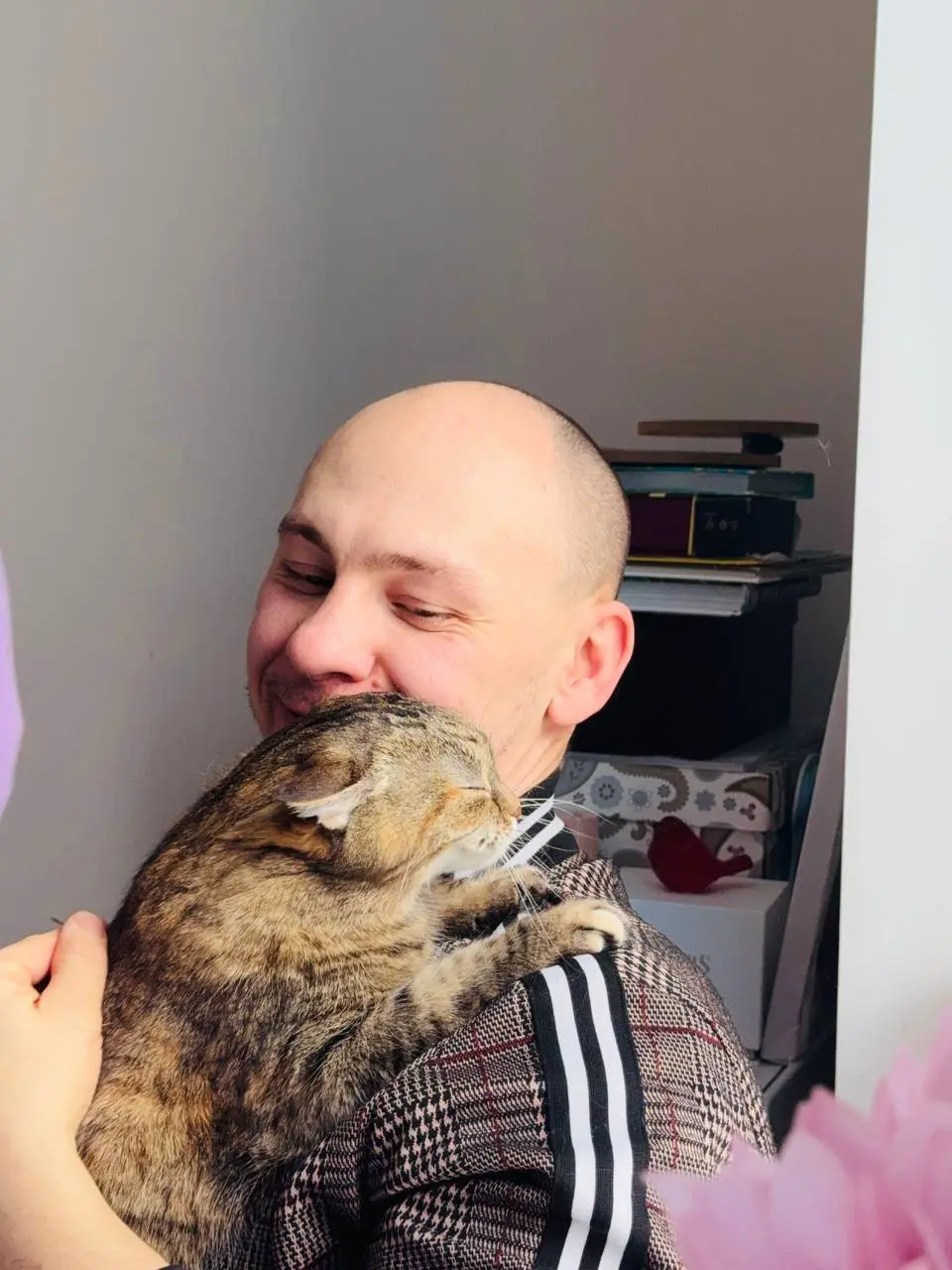 538 день дневника
Пропадал? Лечился котами. 🐈‍⬛🥊
Всем привет! Я выпал из эфира, потому что болел. Лежал пластом | Сетка — социальная сеть от hh.ru