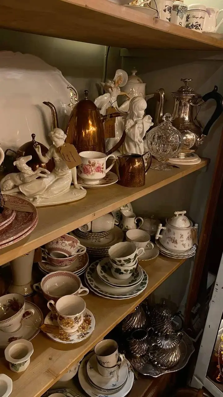 ☕️Антикварный маркет «Блошинка» состоится в Москве
14-15 марта 12:00-19:00
Вас ждут коллекции антикварного и винтажного фарфора, аксессуары, украшения | Сетка — социальная сеть от hh.ru